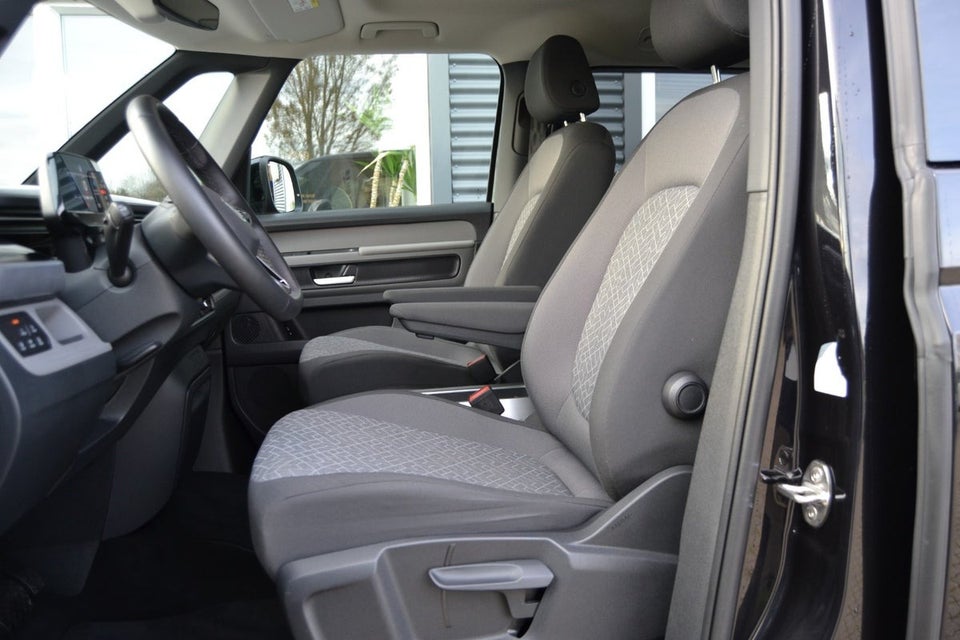 VW ID.Buzz 77 Pro SWB 5d