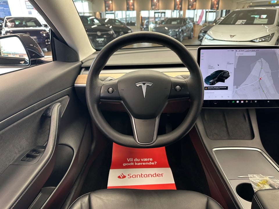 Tesla Model 3 Standard Range+ RWD 4d