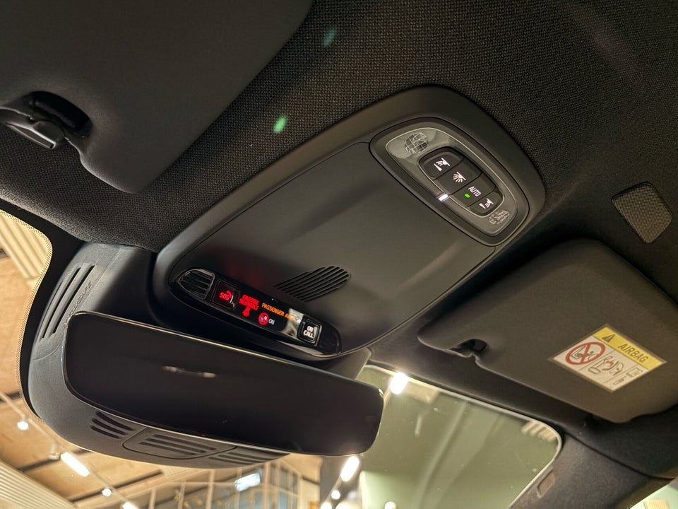 Volvo XC40 1,5 T5 ReCharge Plus Dark aut. 5d