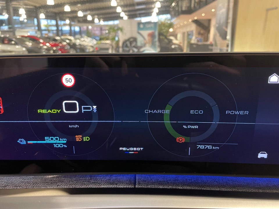 Peugeot e-3008 77 GT Pack 5d