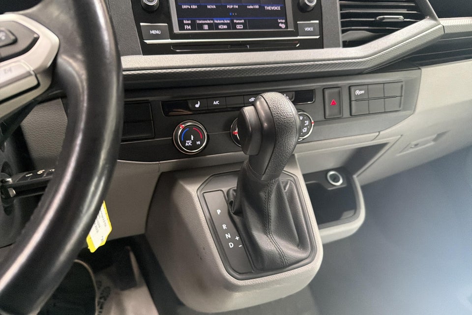 VW Transporter 2,0 TDi 150 Kassevogn DSG kort