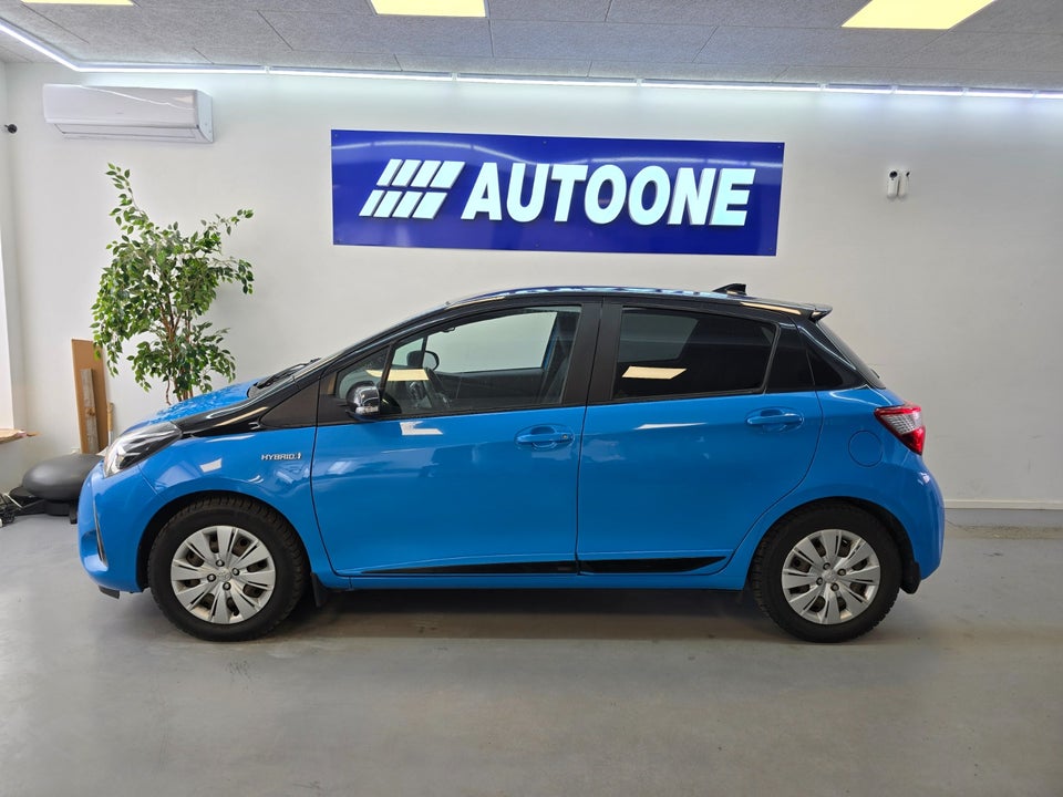 Toyota Yaris 1,5 Hybrid H3 Limited e-CVT 5d