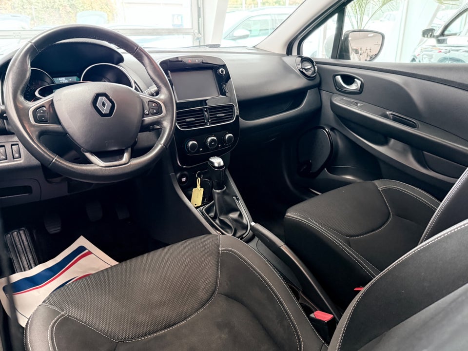 Renault Clio IV 0,9 TCe 90 Expression Sport Tourer 5d