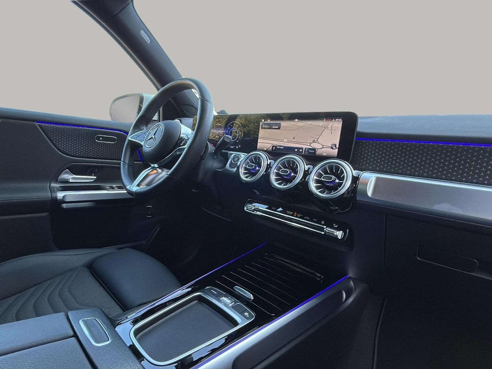 Mercedes EQB250+ Progressive 5d