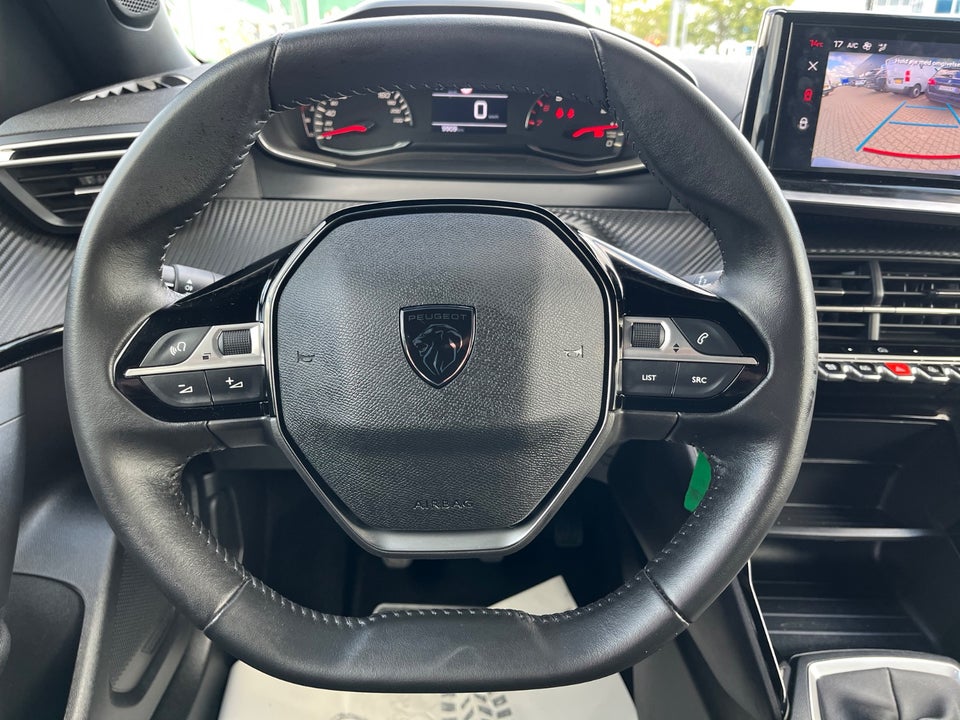 Peugeot 2008 1,2 PureTech 100 Active 5d