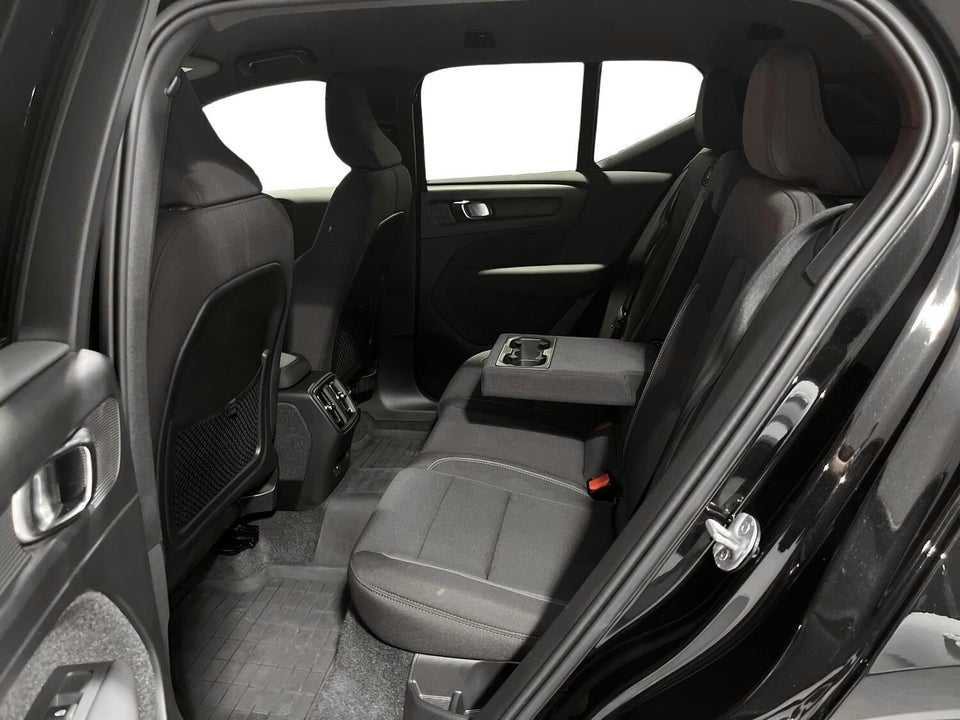 Volvo XC40 ReCharge Extended Range Plus 5d