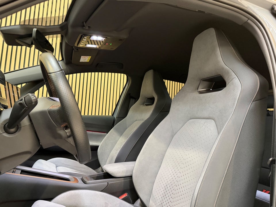 Cupra Born 58 e-Boost Dinamica Pack 5d