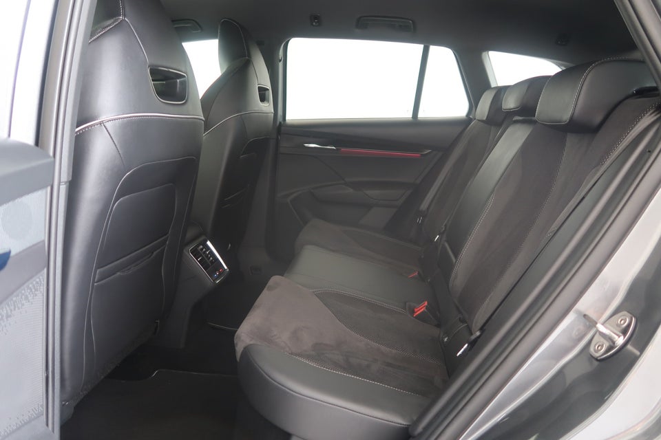 Skoda Enyaq 80x iV Sportline 5d