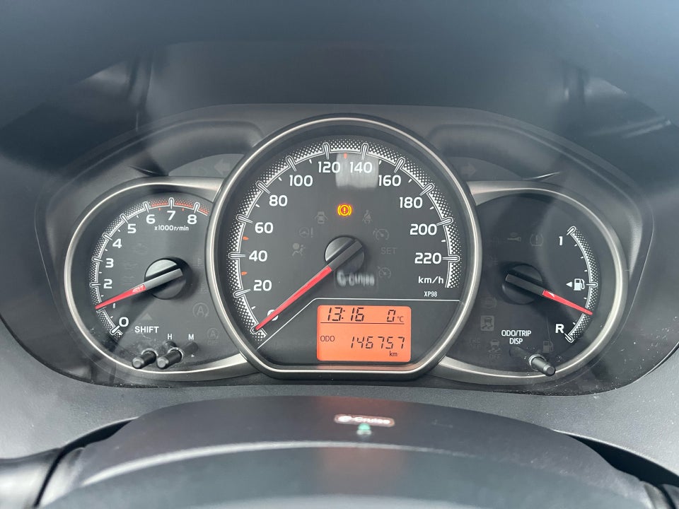 Toyota Yaris 1,0 VVT-i T2 5d