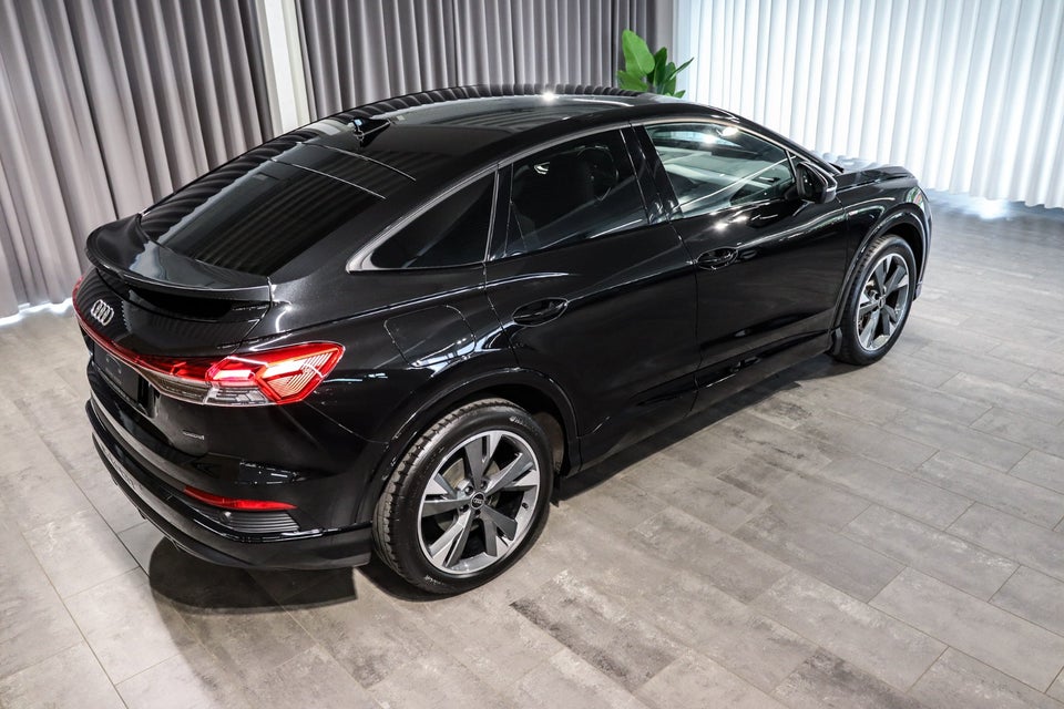 Audi Q4 e-tron 45 S-line Sportback quattro 5d