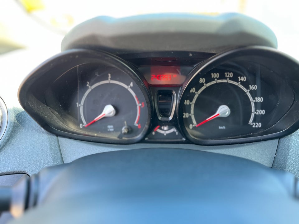 Ford Fiesta 1,6 TDCi 90 ECO 5d