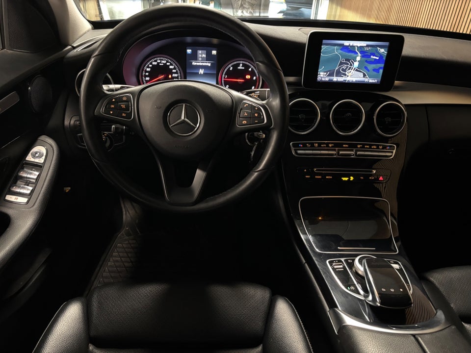 Mercedes C200 d 2,2 AMG Line stc. aut. 5d