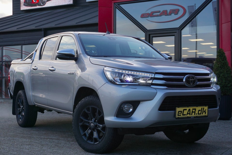 Toyota HiLux 2,4 D-4D 150 T4 Db.Kab aut. 4x4 4d