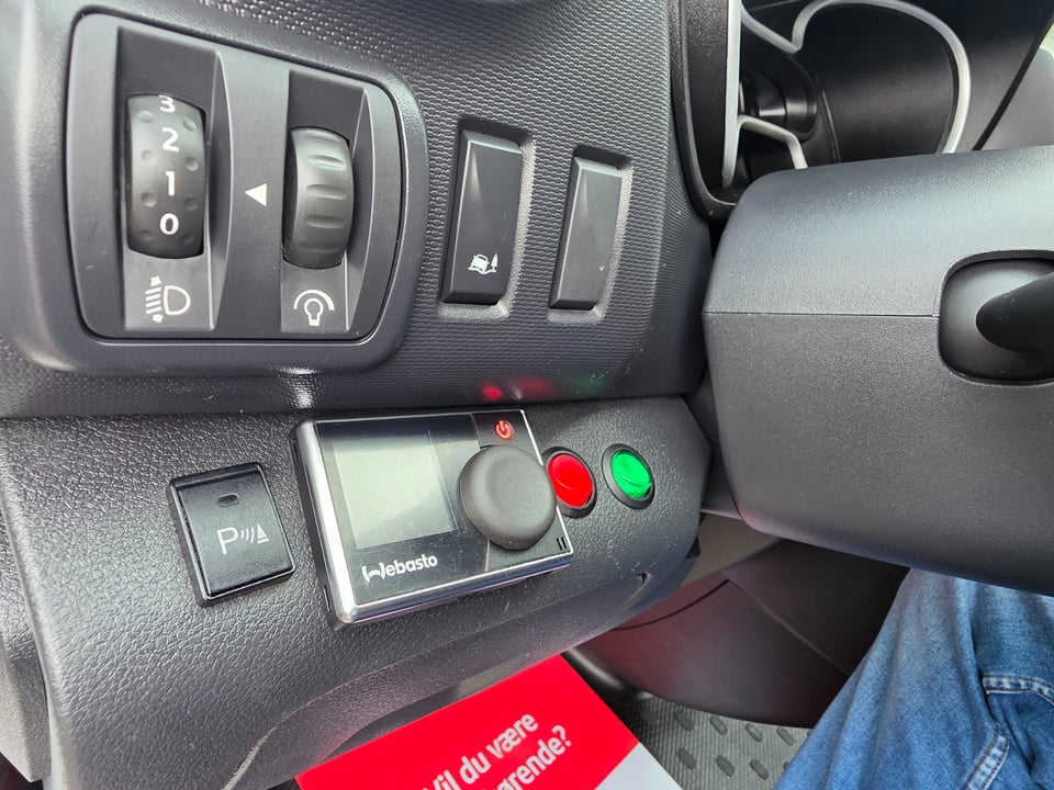 Renault Trafic T29 2,0 dCi 120 L2H1