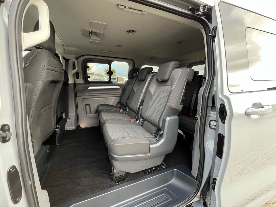 VW e-Caravelle 64 Life LWB