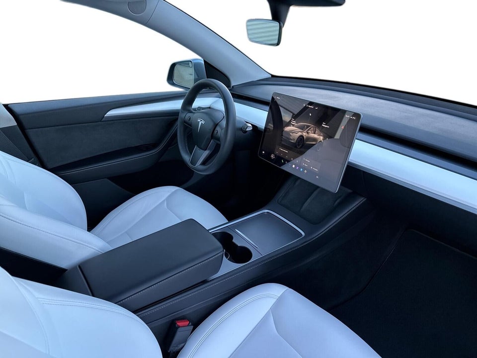 Tesla Model Y Performance AWD 5d