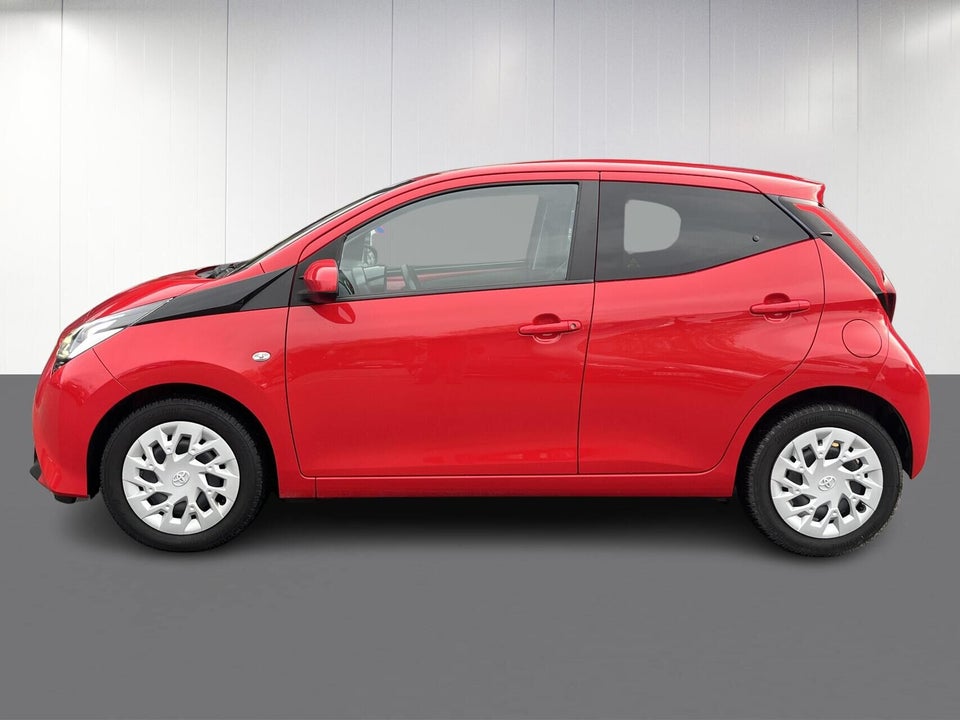 Toyota Aygo 1,0 VVT-i x-pression 5d