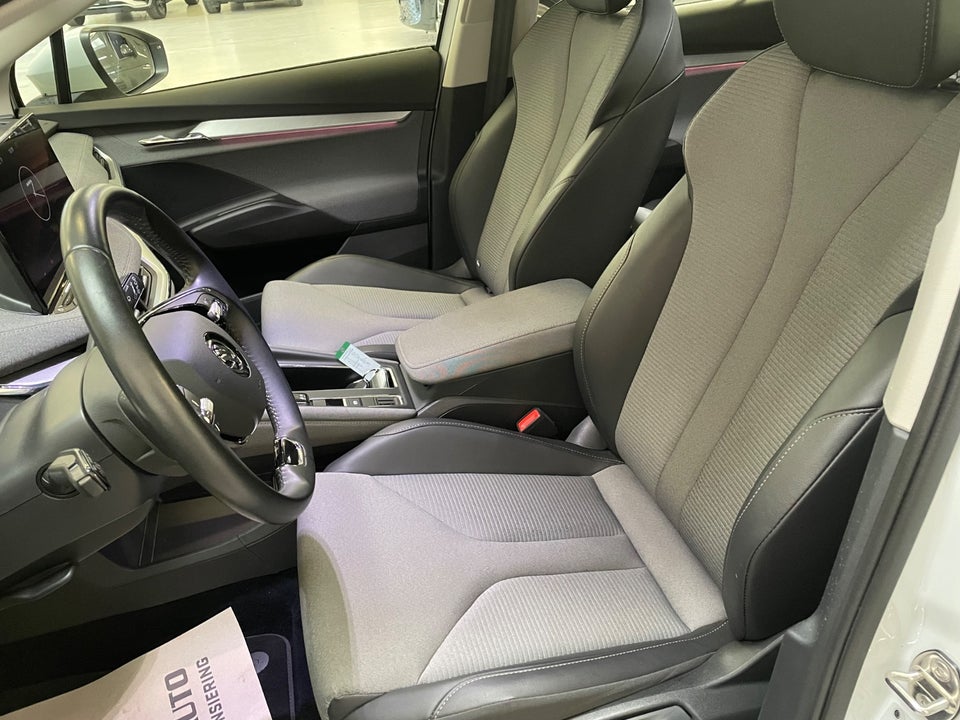 Skoda Enyaq 60 iV Loft 5d