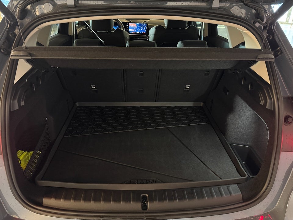 BMW iX1 xDrive30 X-Line 5d