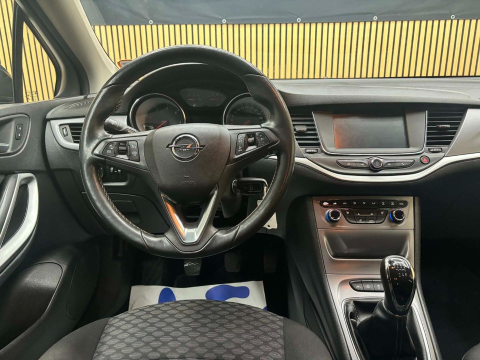 Opel Astra 1,6 CDTi 110 Enjoy 5d