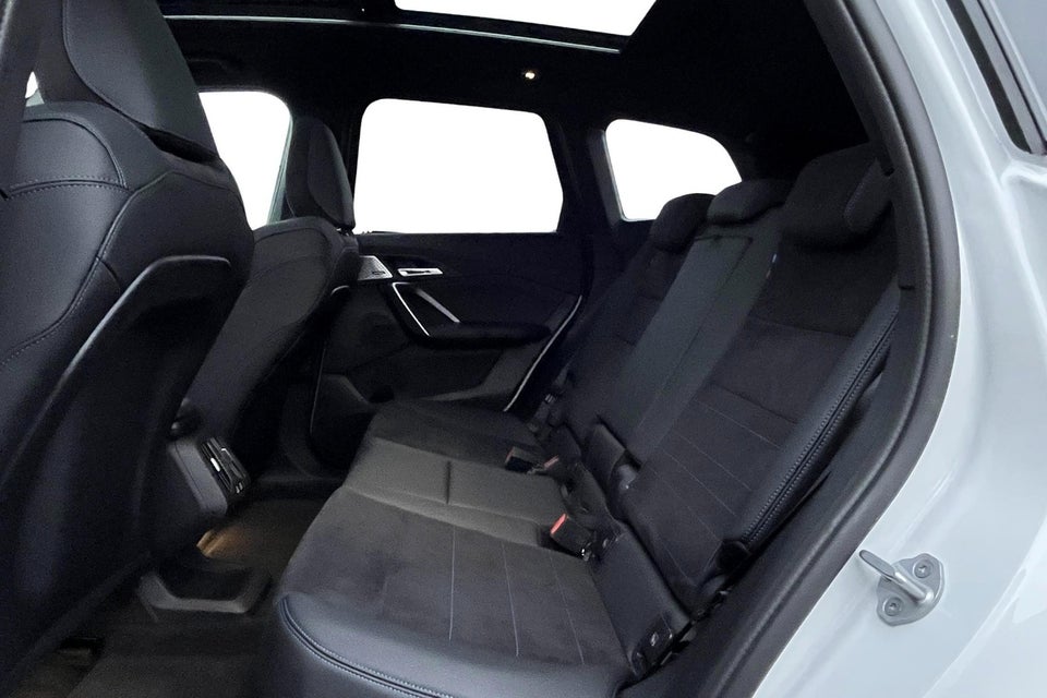 BMW iX1 eDrive20 Fully Charged M-Sport 5d