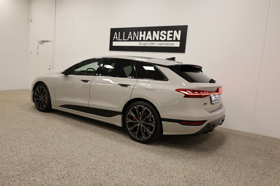 Audi S6 e-tron Avant quattro 5d