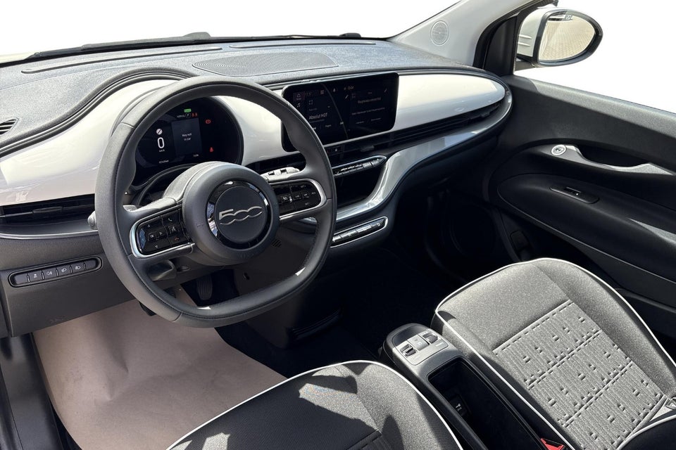 Fiat 500e 42 Icon 3d