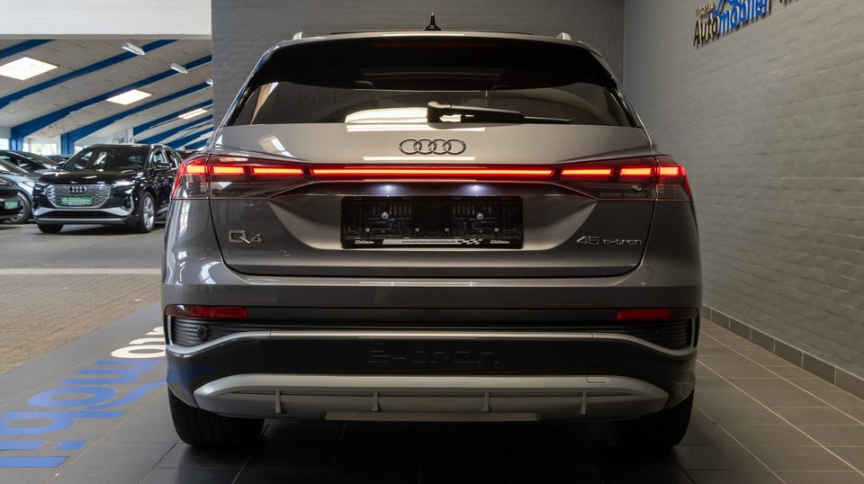 Audi Q4 e-tron 45 S-line 5d