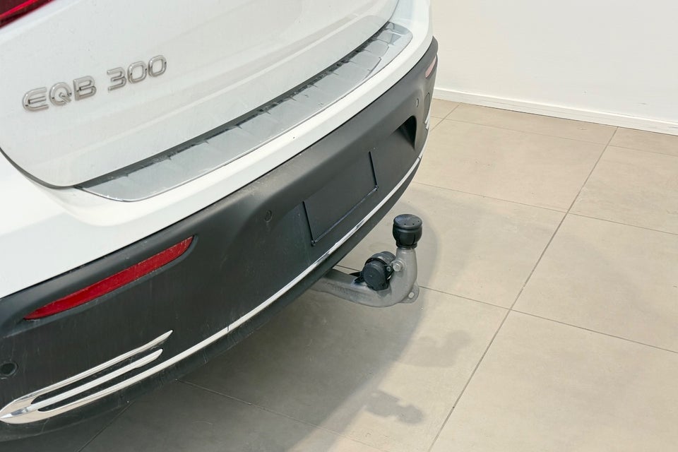 Mercedes EQB300 Progressive 4Matic 5d