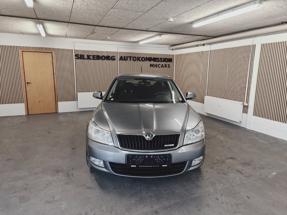 Skoda Octavia 1,6 TDi 105 Ambiente Combi GreenLine 5d