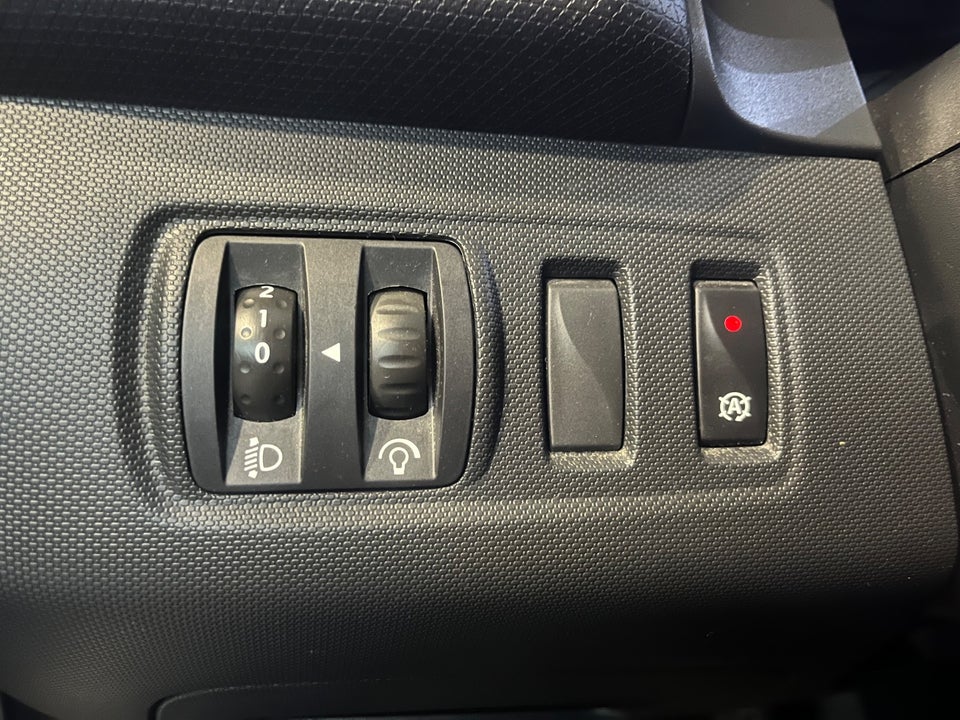 Renault Clio IV 1,5 dCi 90 Expression 5d