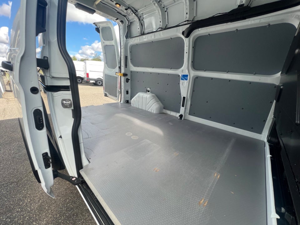 Ford Transit Custom 300L 2,0 TDCi 130 Trend