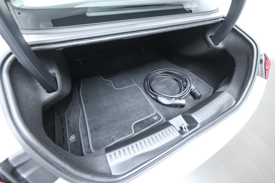 Mercedes CLA250+ EQ Progressive 4d