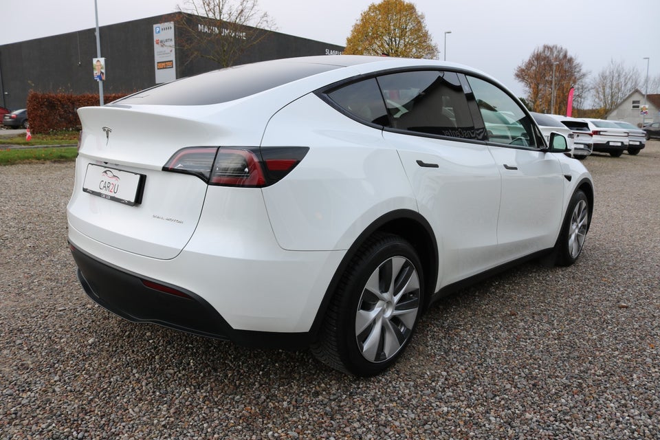 Tesla Model Y Long Range AWD 5d