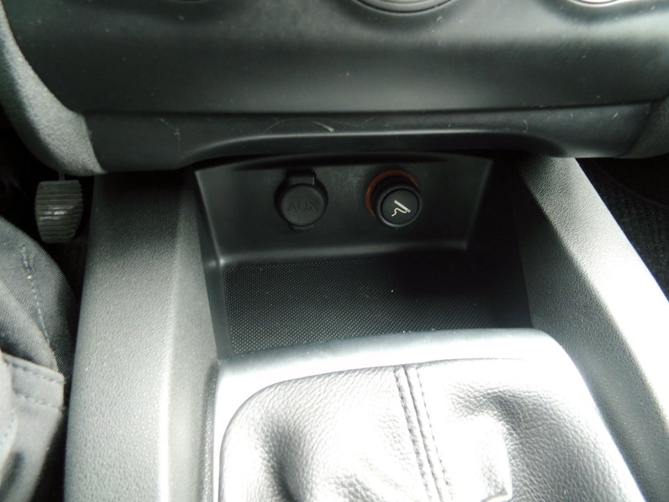 Citroën C4 1,6 VTi 120 Attraction 5d