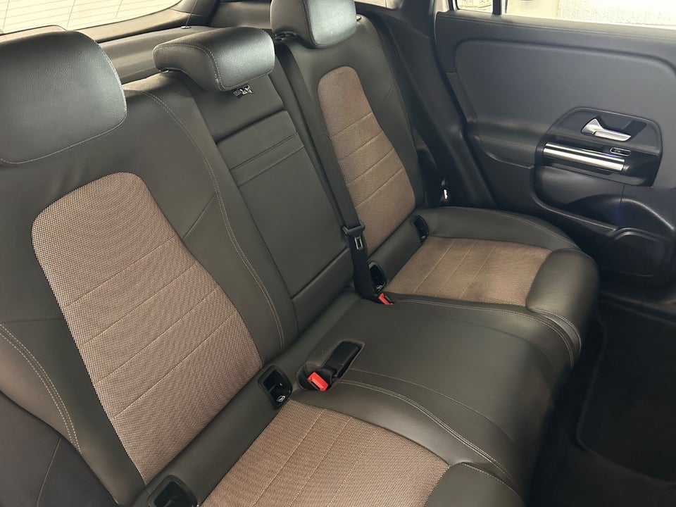 Mercedes EQA250 5d