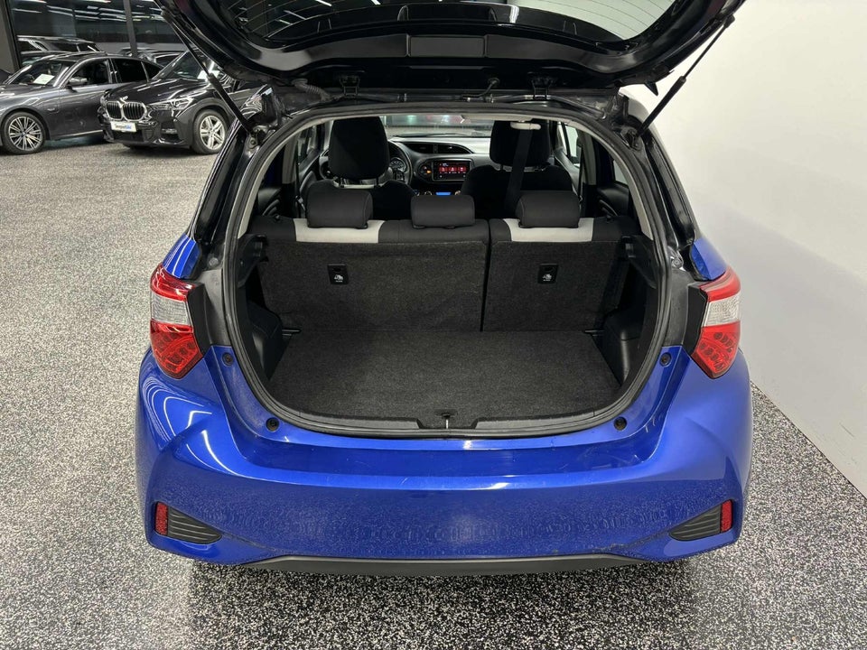 Toyota Yaris 1,5 Hybrid H3 Limited e-CVT 5d