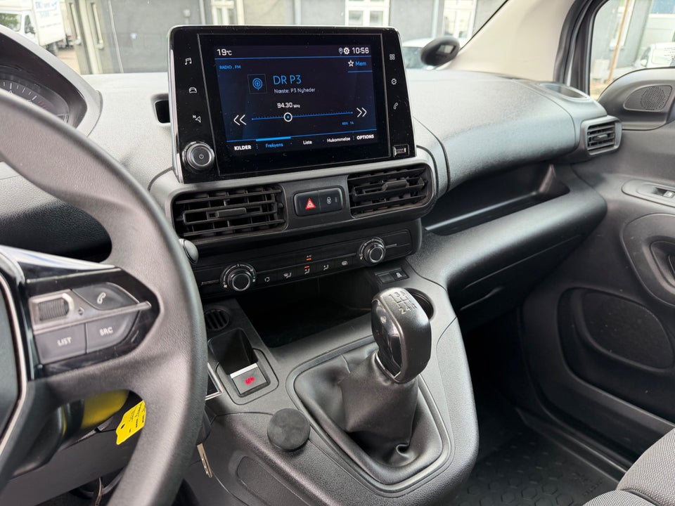 Peugeot Partner 1,5 BlueHDi 100 L1V2 Ultimate Van