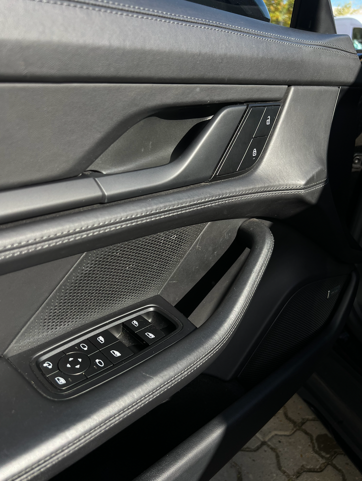 Porsche Taycan 4S Performance+ Cross Turismo 5d