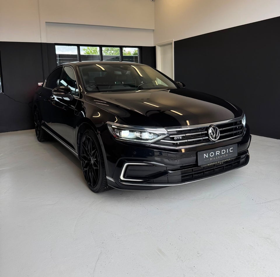VW Passat 1,4 GTE DSG 4d