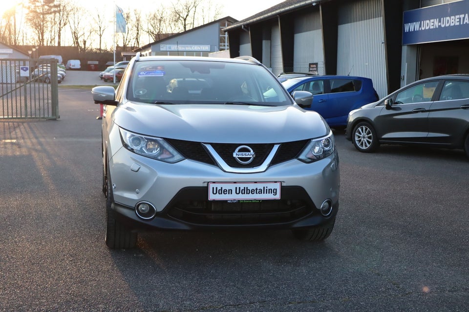 Nissan Qashqai 1,2 Dig-T 115 Tekna 5d
