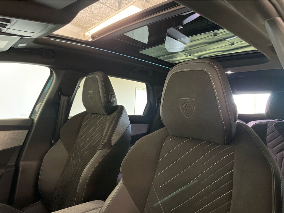 Peugeot e-5008 77 GT Pack 7prs 5d