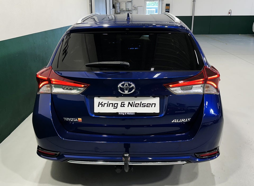 Toyota Auris 1,2 T T2 Touring Sports 5d