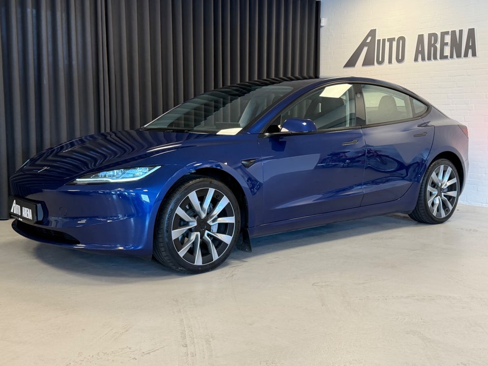 Tesla Model 3 Long Range AWD 4d