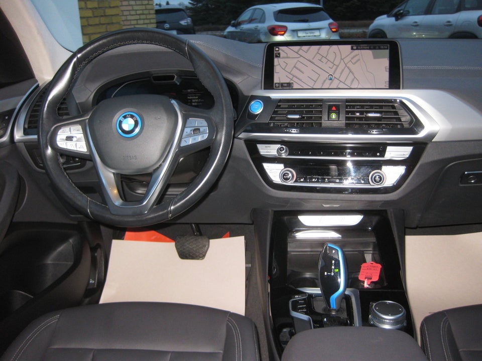 BMW iX3 Charged 5d