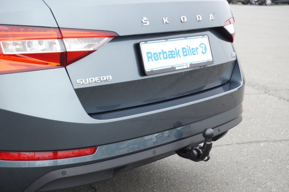 Skoda Superb 1,4 TSi iV Plus Combi DSG 5d
