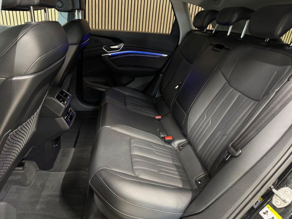 Audi e-tron 55 S-line quattro 5d