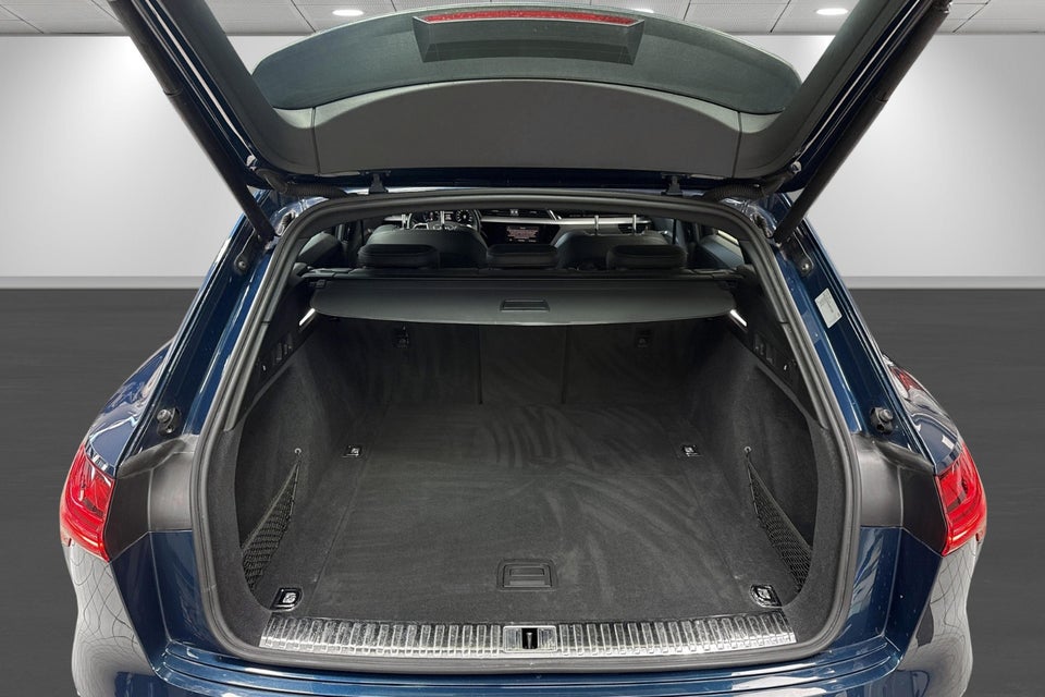 Audi e-tron 55 Advanced Prestige quattro 5d