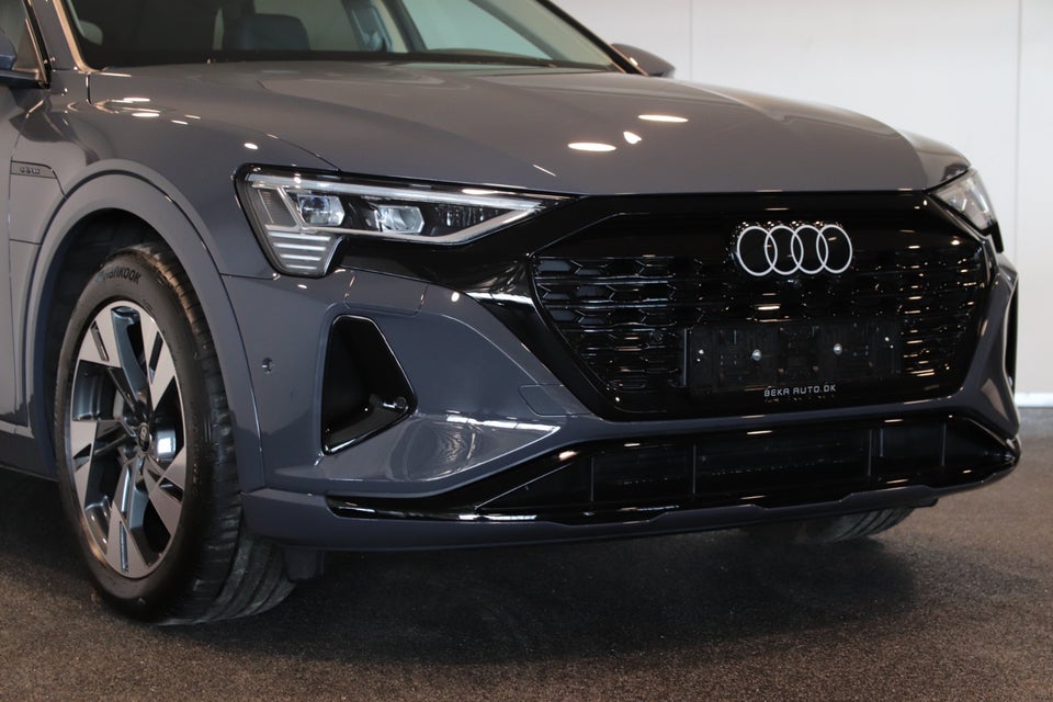 Audi Q8 e-tron 55 Advanced quattro 5d