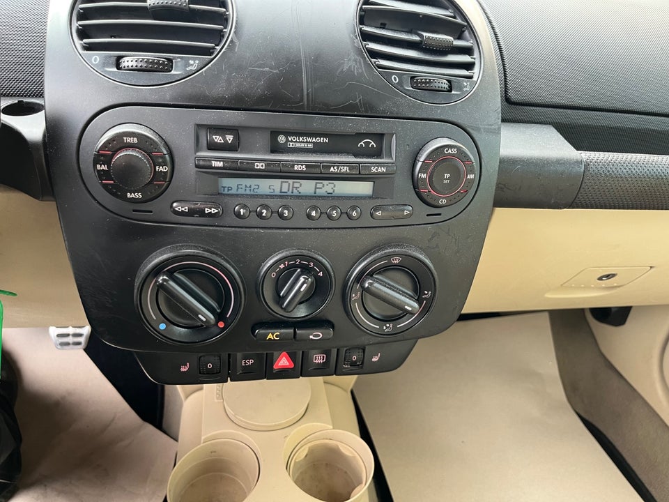 VW New Beetle 2,0 Highline 2d